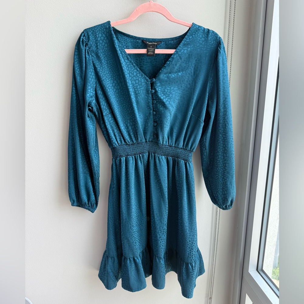 Blue Shiny Long Sleeve Dress